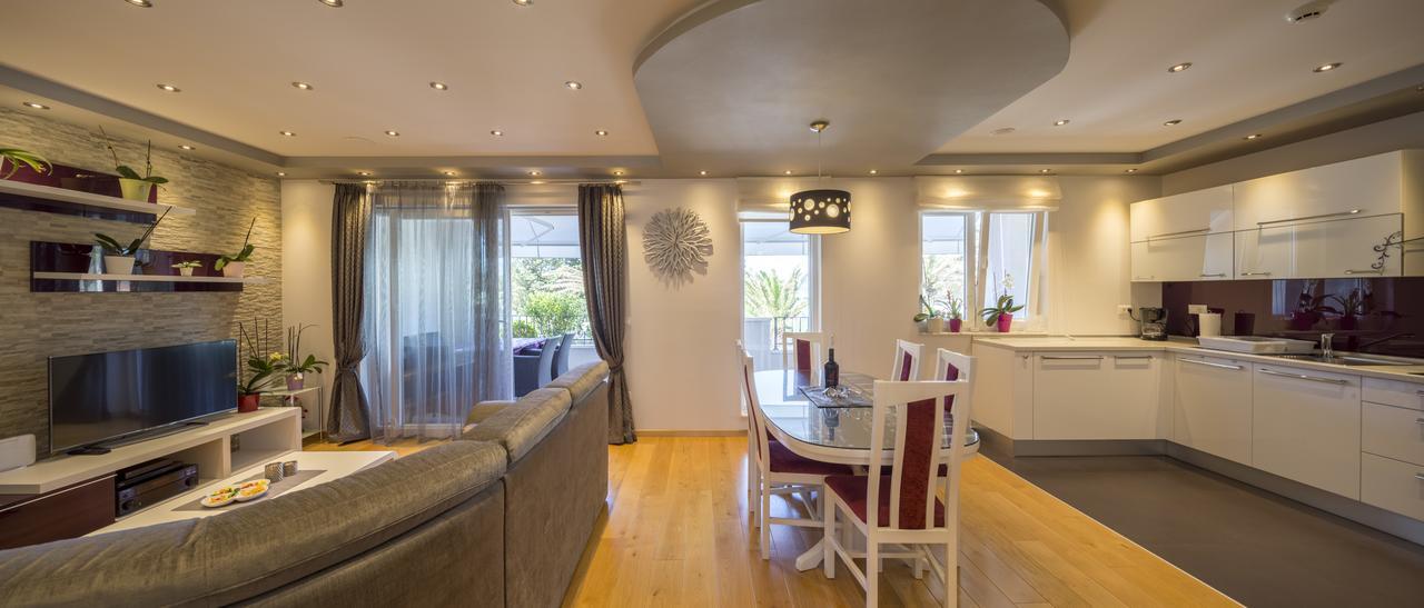 Villa Nena Makarska Buitenkant foto